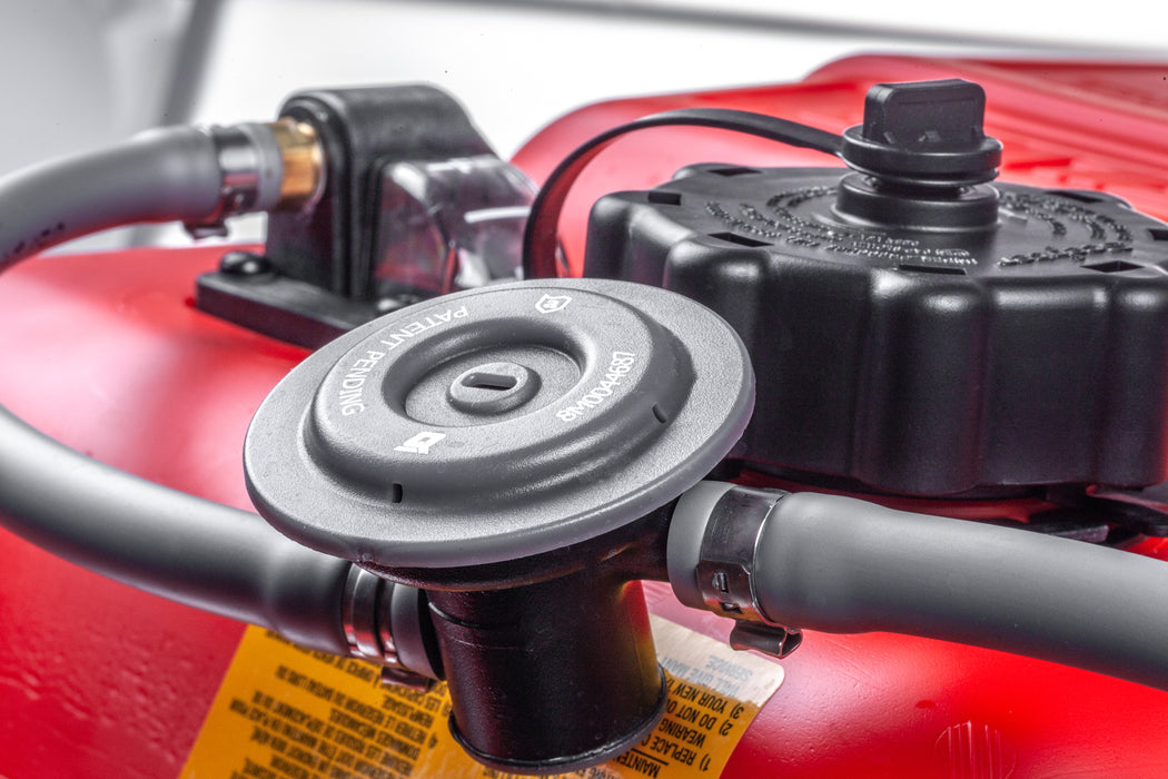 Quicksilver 8M0045691 6.6 Gallon Portable Fuel Tank